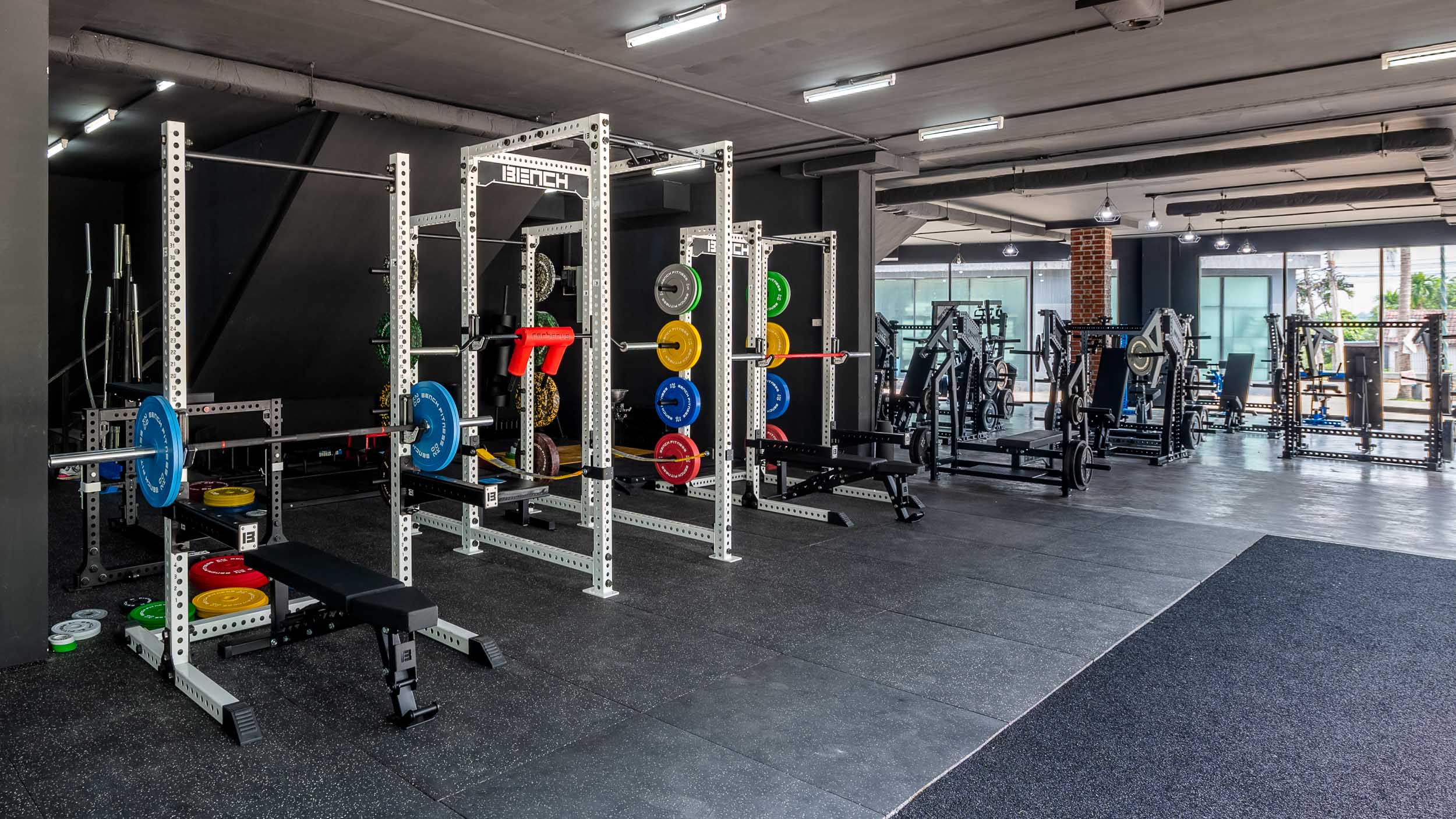 Benched gym outlet equipment