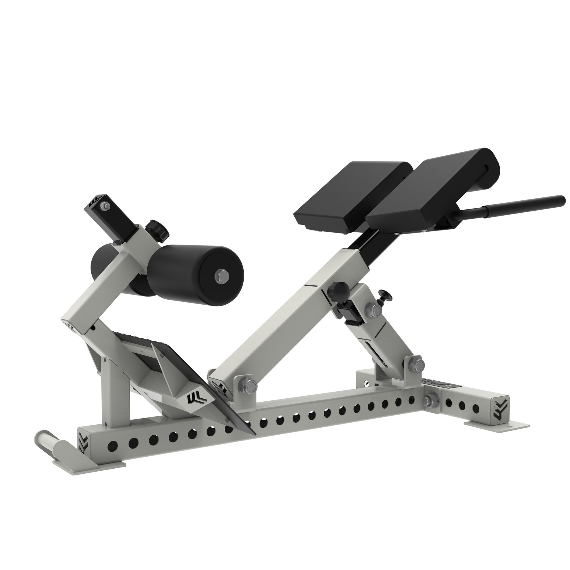 REVOLVE Back Extension – studio view 9 – Bench Fitness